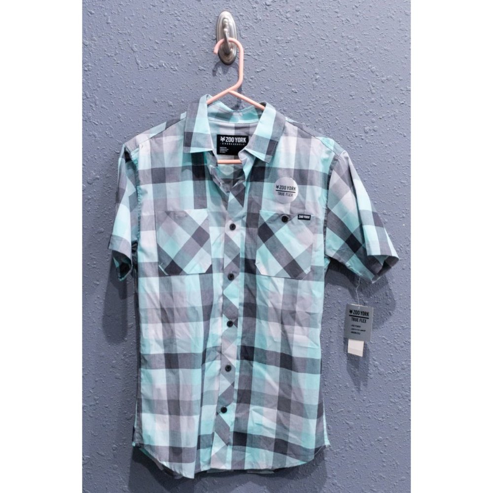 NWT Zoo York Plaid Short Sleeve Shirt Size Small